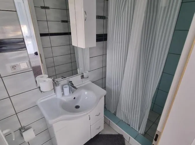 アパート Svitogor