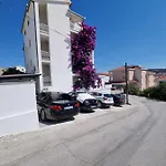 Svitogor Apartment *
